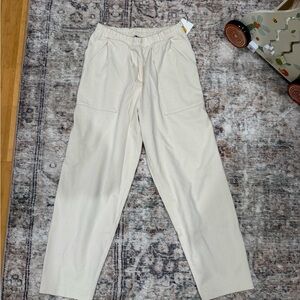 NWT Vuori Mackenzie natural pants S